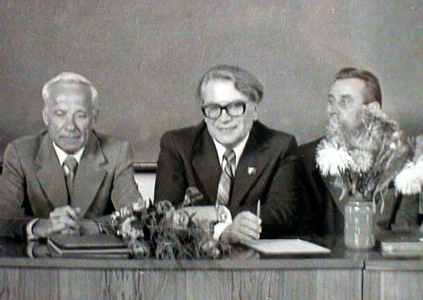 А.В. Горбачёв, В.Н. Виноградов, А.П. Бонадысенко. 1980-е годы А.В. Горбачёв, В.Н. Виноградов, А.П. Бонадысенко. 1980-е годы