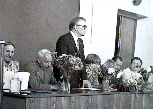 Выступление Ректора пединститута В.Н. Виноградова. 1980-е годы Выступление Ректора пединститута В.Н. Виноградова. 1980-е годы