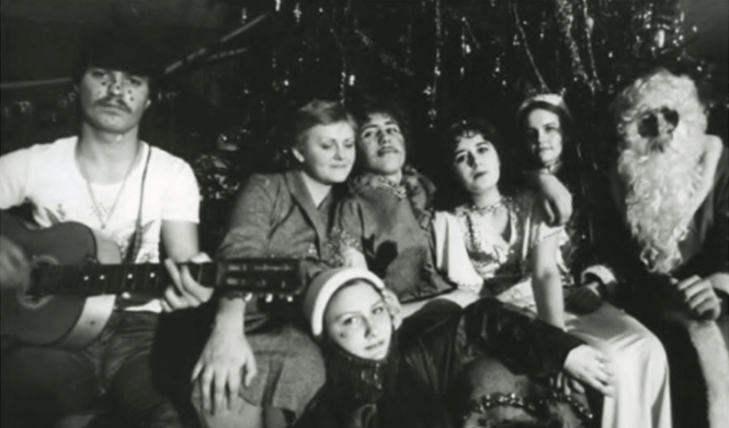 Празднование Нового года в общежитии. 1970 год Празднование Нового года в общежитии. 1970 год